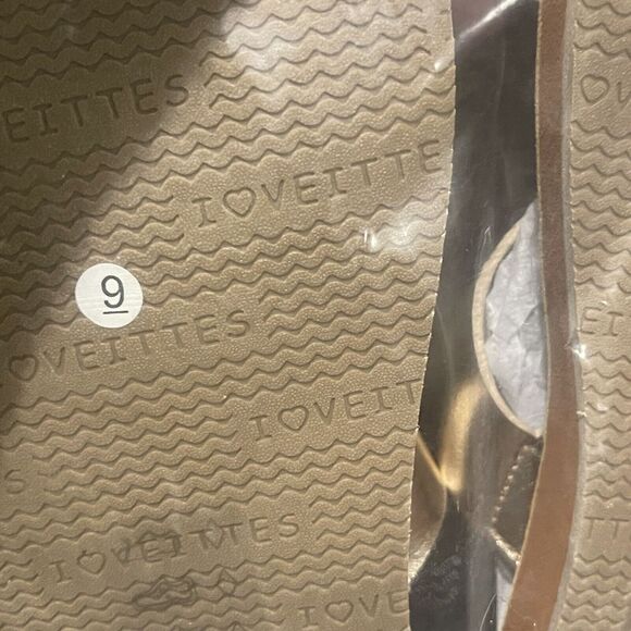 Womens Flat Sandals Size 9 Gold Color summer shoes Veittes - Picture 9 of 10